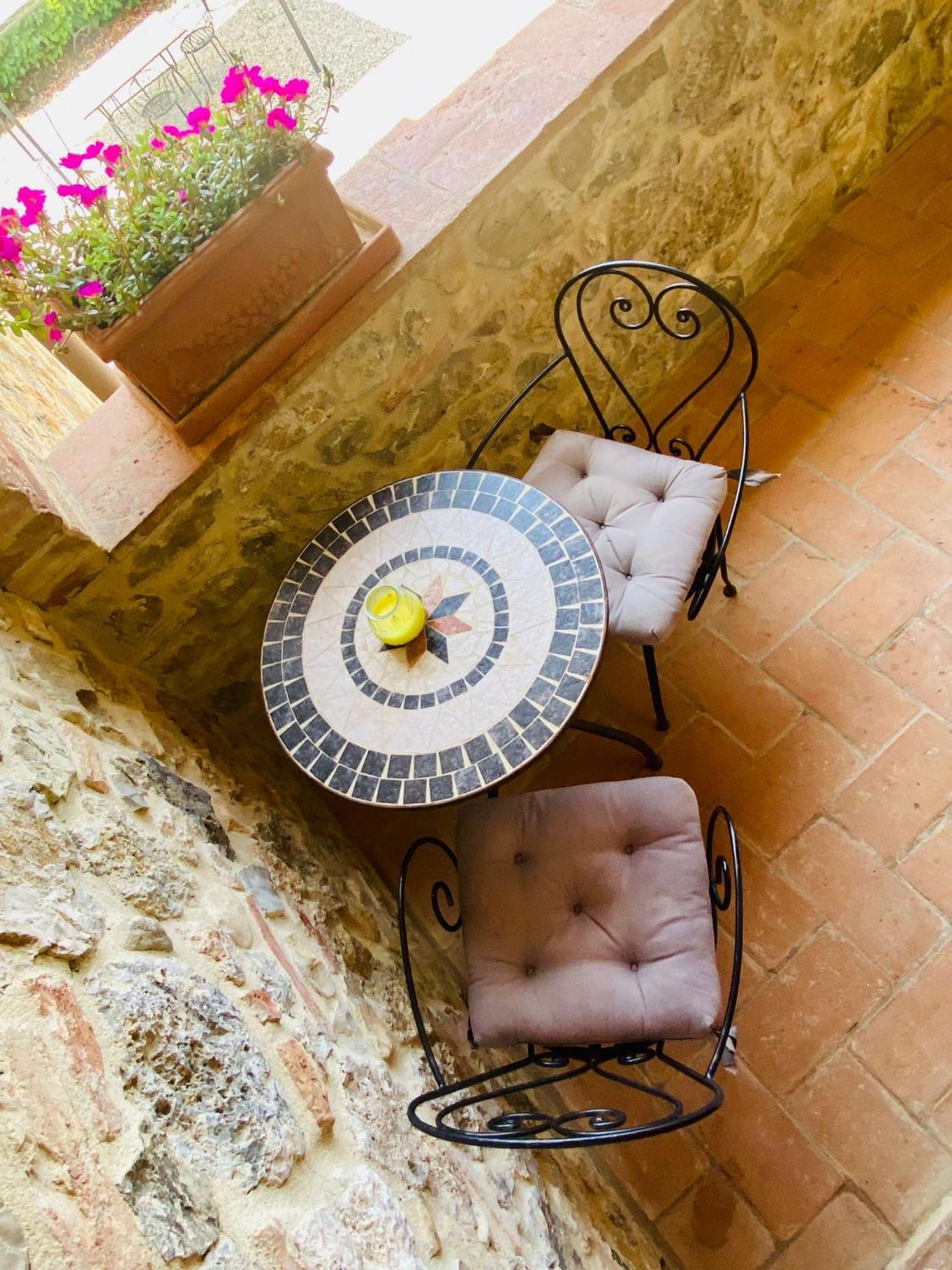 Agriturismo La Peschiera Casole dʼElsa Exterior foto